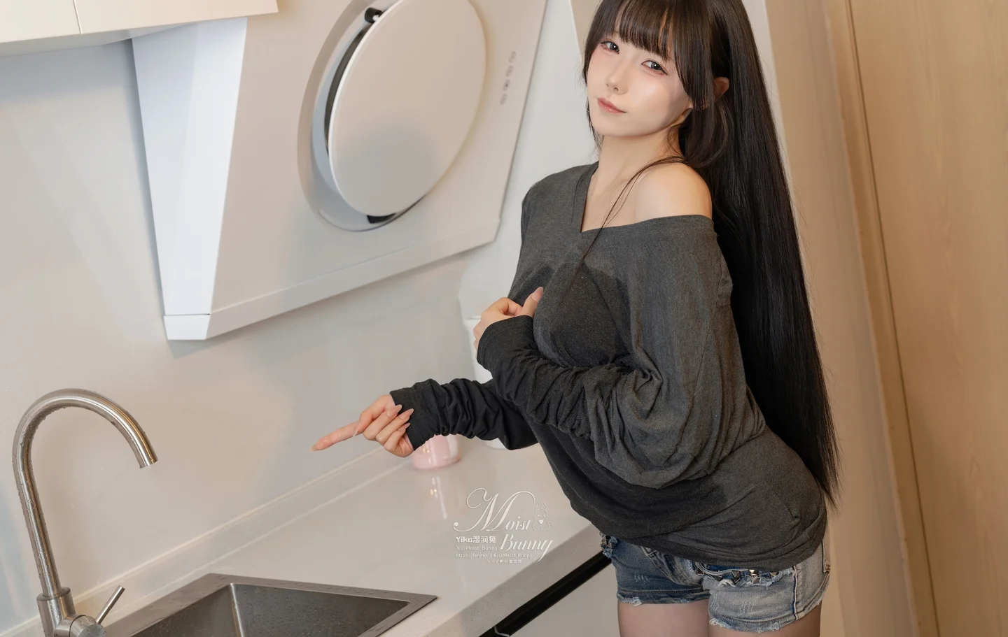 咬一口兔娘Yiko湿润兔_25年10月订阅作品_水管工传说_抢先版_106P_347MB tg@simisebaisi 【丝足阁】016.webp